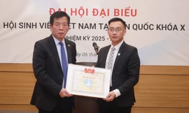  Anh Nguyễn Trần Hưng làm Chủ tịch Hội Sinh viên Việt Nam tại Hàn Quốc