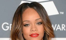 Rihanna phát hoảng vì fan cuồng đột nhập vào nhà