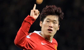 Park Ji-sung rủ Evra sang Việt Nam