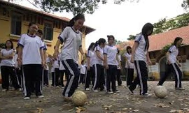 Vì sao giáo dục thể chất bị coi là môn vớ vẩn, đến điểm danh rồi về