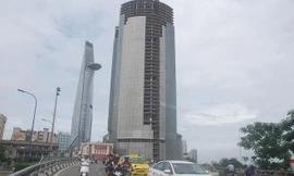 Hàng loạt dự án 'khủng' ở TPHCM bị siết nợ