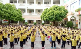 Một giờ tập thể dục của học sinh tiểu học. Ảnh mang tính minh họa, nguồn Internet 