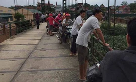 Hàng trăm người tìm kiếm tung tích người phụ nữ nhảy cầu tự vẫn