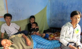 Mẹ bệnh tim chờ chết bên 4 con thơ