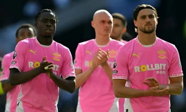 Xác định đội đầu tiên rớt hạng ở Premier League