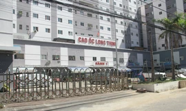 Năm 2019 ngành chức năng tỉnh Bình Định kiểm tra tại chung cư dành cho người thu nhập thấp - Cao ốc Long Thịnh phát hiện nhiều trường hợp chuyển nhượng, cho thuê. Ảnh: Trương Định