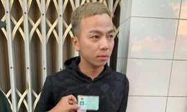 Đối tượng Nguyễn Hùng Lâm cùng tang vật.