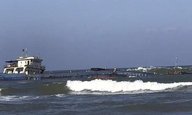 Tàu hàng chở than bị chìm trên biển: Ảnh minh họa