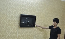 'Độc chiêu' mang vali vào nhà nghỉ trộm tivi