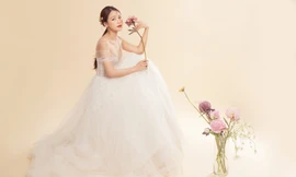 Làm cô dâu gợi cảm, Sam gây hoang mang khi không biết chú rể là ai