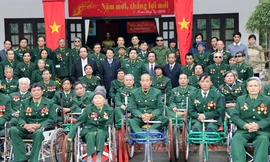 Bộ trưởng Quốc phòng chúc Tết thương bệnh binh