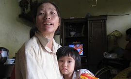 Cảm động người phụ nữ xinh đẹp lấy người điên làm chồng