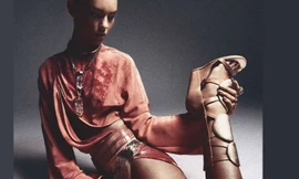 Siêu mẫu gây nhiều tranh cãi ở tuổi 14