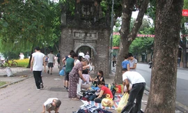 City tour Hà Nội nghèo nàn do đâu?