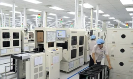 Điện thoại 'made in Vietnam': Chỉ sản xuất được cái vỏ nhựa