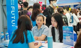 Xét học bạ sớm: Giảm áp lực thi cử, tăng cơ hội nhận học bổng 