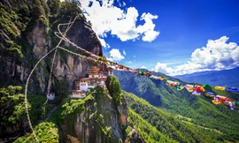 Du lịch đúng mùa: Bhutan, Ai Cập, Dubai, Ấn Độ