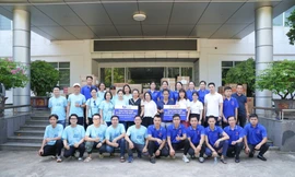 BVĐK Tâm Anh và Tiêm chủng VNVC kịp thời hỗ trợ vật tư y tế, thuốc, vật dụng thiết yếu cho người dân sau bão lũ