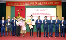 Thái Nguyên trao Chứng nhận đăng ký đầu tư Dự án khách sạn hạng sang