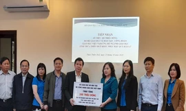 Bộ GD-ĐT hỗ trợ ngành giáo dục Huế khắc phục hậu quả lũ lụt