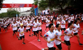 Các VĐV của Giải chạy Việt dã mùa xuân 2020 xuất phát