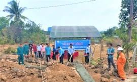 Công ty Điện lực Đắk Nông xây nhà tình nghĩa cho hộ nghèo