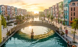 'Siêu vũ trụ ăn chơi' Mega Grand World Hà Nội có gì hút hồn giới trẻ?