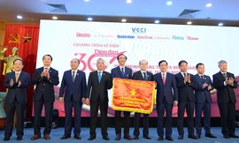 Tạp chí Diễn đàn Doanh nghiệp kỷ niệm 30 năm thành lập