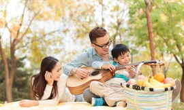 Cha mẹ hãy dành thời gian quan tâm tới sự phát triển cả về thể chất, trí tuệ lẫn tinh thần của trẻ (ảnh: Internet)