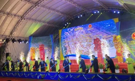 Lễ khởi công dự án quảng trường biển và Trao bằng di tích cấp quốc gia đặc biệt di tích lịch sử, danh lam thắng cảnh Sầm Sơn