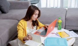 1001 "cú sốc đầu đời" của tân sinh viên: Từ kẹt xe, cháy túi đến giảm stress theo cách mới