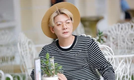 Ca sĩ Vũ Hà 30 năm đưa tiền, đắp chăn, hôn vợ trước khi ngủ