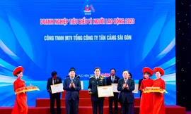 Tân cảng Sài Gòn 5 lần được vinh danh doanh nghiệp tiêu biểu vì người lao động