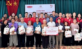 Dai-ichi Life Việt Nam tiếp tục 'Hướng về đồng bào miền Bắc' tại Bắc Giang, Thái Nguyên, Phú Thọ