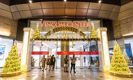 Vincom - tâm điểm mùa Giáng Sinh với 'Vũ hội hoà âm ánh sáng' cùng bạt ngàn quà tặng