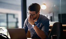 Mắt mỏi hôm nay, trách nhiệm tương lai - Vấn đề của 99% nhân sự IT hiện đại