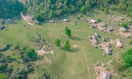 Rủ nhau trốn khói bụi thành phố tại bản Tà Số, Mộc Châu, Sơn La