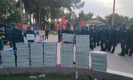 TH true MILK tiếp sức chiến sĩ diễu binh ngay trên thao trường, sẵn sàng cho Đại lễ 30/4