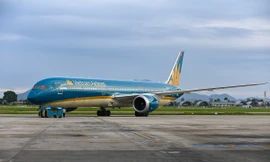 Lên Nội Bài, xem chuyến bay thương mại quốc tế đầu tiên được mở lại