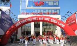Lớp học tiếng Anh miễn phí tưng bừng khai trương cơ sở VUS thứ 41
