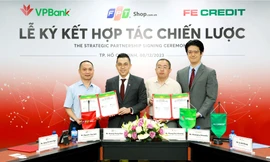 VPBank và FE CREDIT hợp tác chiến lược với FPT Shop hỗ trợ khách hàng mua sắm thiết bị điện tử 