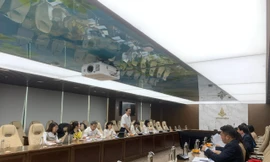 Đoàn giám sát Công đoàn Công thương làm việc với Công đoàn Tổng công ty Thuốc lá Việt Nam