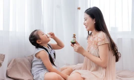 Những sai lầm bố mẹ hay mắc khi trị ho, sổ mũi cho trẻ tuổi đến trường