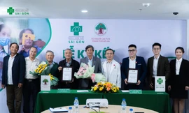 Bệnh viện mắt Sài Gòn Sông Hàn ký hợp tác với hội người cao tuổi thành phố Hội An 