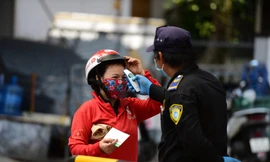 Grab chia sẻ khó khăn cùng tài xế công nghệ bất kể màu áo 