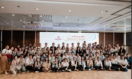 Tập đoàn Nam Long trao 64 suất học bổng 'Swing For Dreams' cho sinh viên ở TPHCM