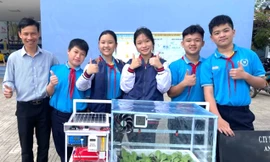 Hệ thống trồng rau sạch tự động của nhóm học sinh lớp 8 đoạt giải Nhất tại ngày hội STEM