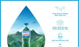 Bí mật thành công từ giọt nước khoáng, tỷ phú Jeff Bezos và Melinda Gates