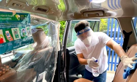 Grab mở lại dịch vụ GrabCar tại Hà Nội