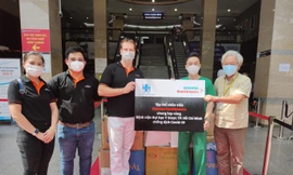 Siemens Healthineers hỗ trợ bệnh viện Đại học Y Dược tp. Hồ Chí Minh chống dịch Covid-19
